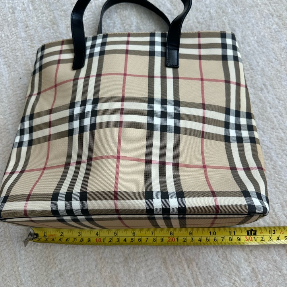 Burberry Beige Classic Nova Check Tote - Picture 7 of 8